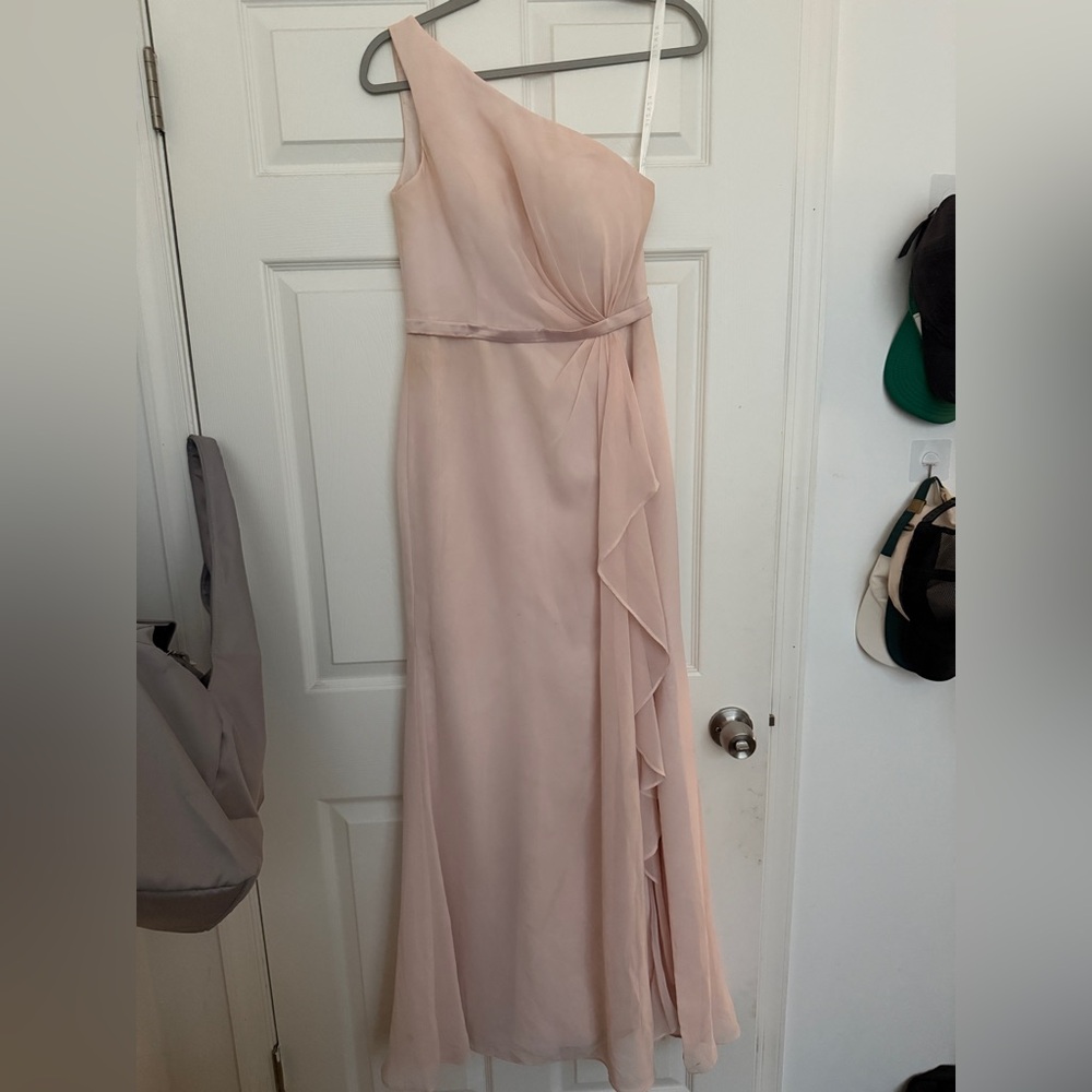 Elegant Pink One-Shoulder Dress
